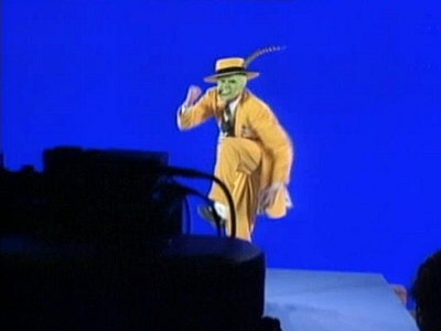mask-ontheset06.jpg
