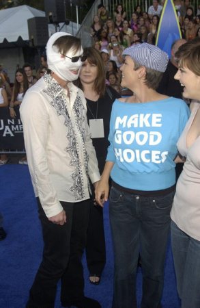 Teen Choice Awards
Jim Carrey and Jamie Lee Curtis at the 2003 Teen Choice Awards
Keywords: Jim Carrey Jamie Lee Curtis Teen Choice Awards 2003