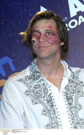 Teen Choice Awards
Jim Carrey at the 2003 Teen Choice Awards
Keywords: Jim Carrey Teen Choice Awards 2003