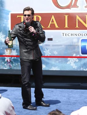 christmascarol-train04.jpg