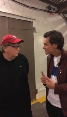 michael-moore-backstage084.jpg